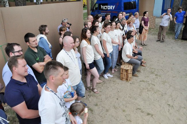 Kajaki z tektury - pomysł na współpracę przemysłu z uczelniami