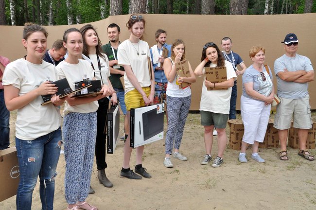 Kajaki z tektury - pomysł na współpracę przemysłu z uczelniami