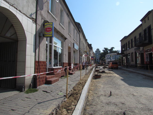 Remont Klasztornej ? jak radzą sobie sklepikarze?