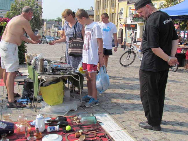 Na rynku kupisz starocie