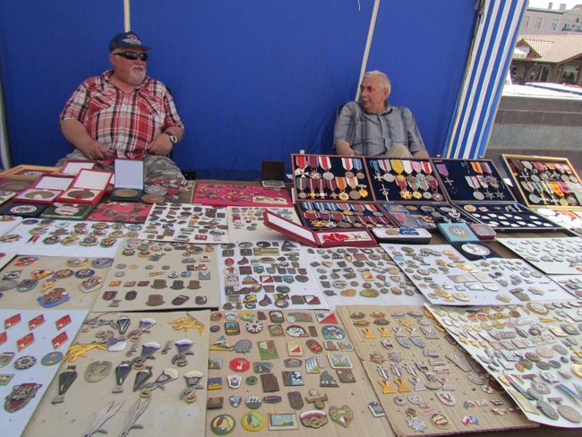 Na rynku kupisz starocie