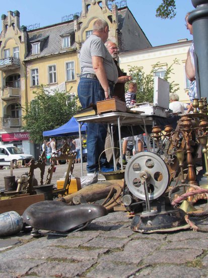 Na rynku kupisz starocie