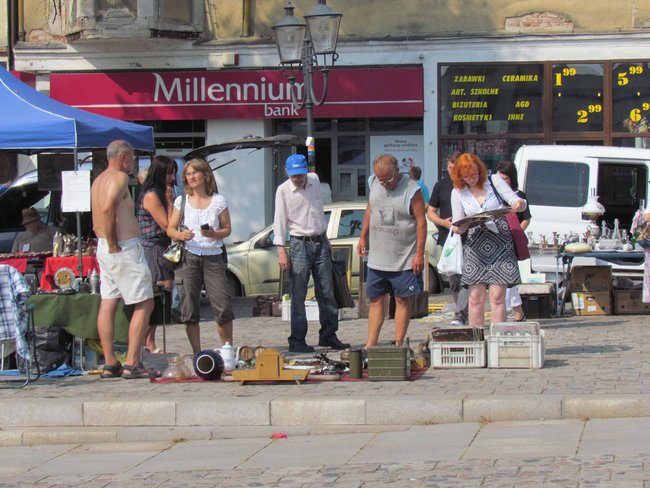 Na rynku kupisz starocie