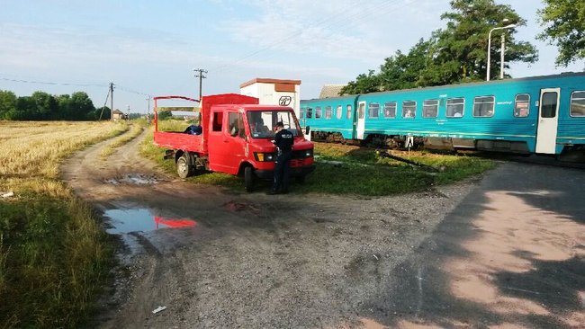 Pociąg zderzył się z dostawczym