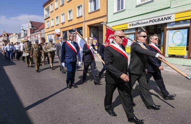 Kwiaty w rocznicę zwycięskiej bitwy