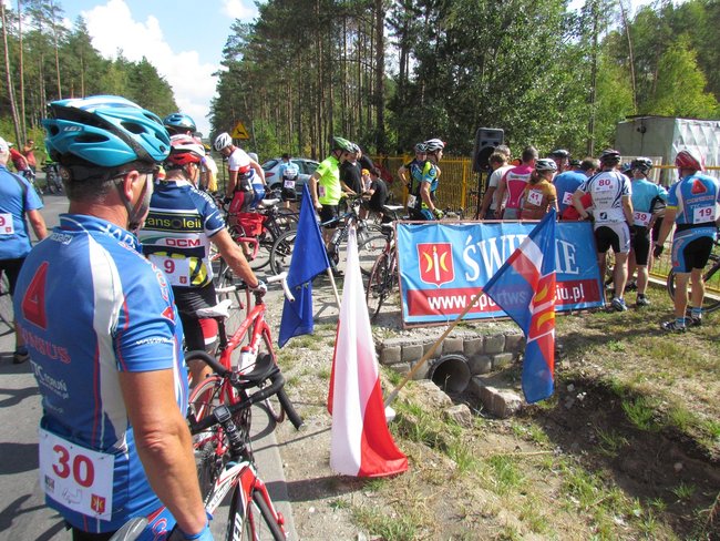 Kto zwyciężył w kolarskiej czasówce?