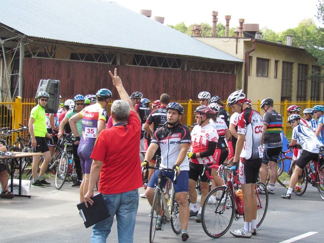 Kto zwyciężył w kolarskiej czasówce?