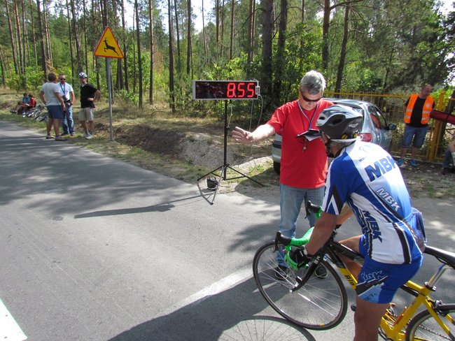 Kto zwyciężył w kolarskiej czasówce?