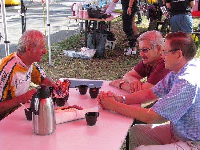 Kto zwyciężył w kolarskiej czasówce?
