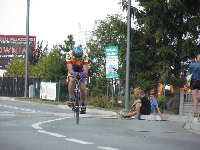 Kto zwyciężył w kolarskiej czasówce?