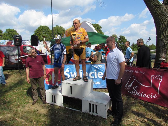 Kto zwyciężył w kolarskiej czasówce?