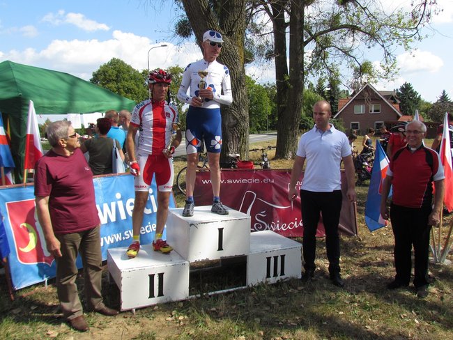 Kto zwyciężył w kolarskiej czasówce?