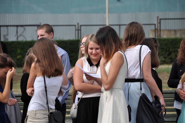 Rozpoczęcie roku w 2 LO - ZDJĘCIA