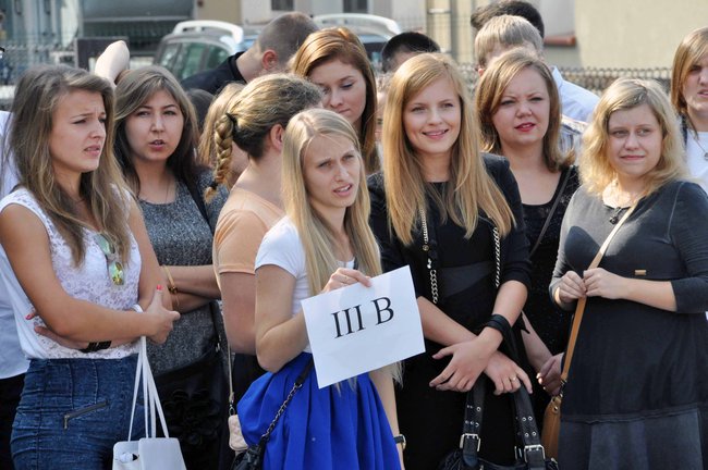 Rozpoczęcie roku w 2 LO - ZDJĘCIA