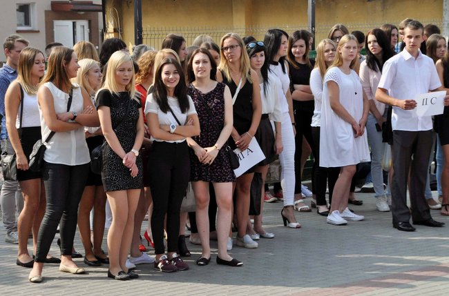 Rozpoczęcie roku w 2 LO - ZDJĘCIA