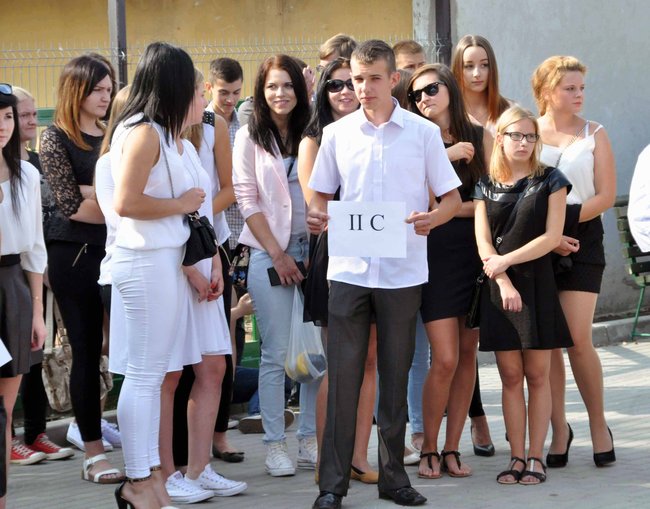 Rozpoczęcie roku w 2 LO - ZDJĘCIA