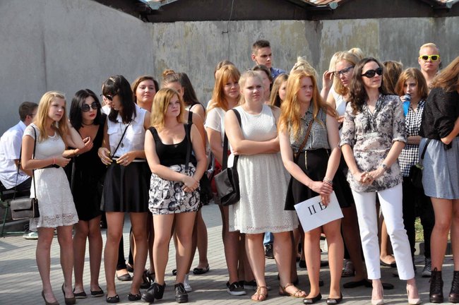 Rozpoczęcie roku w 2 LO - ZDJĘCIA