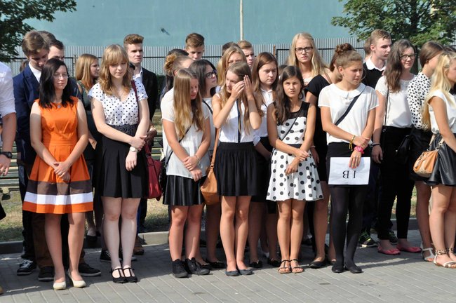 Rozpoczęcie roku w 2 LO - ZDJĘCIA