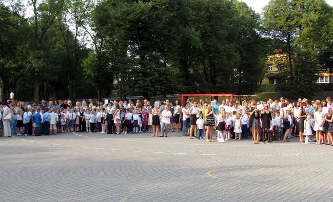 Rozpoczęcie roku w SP 1