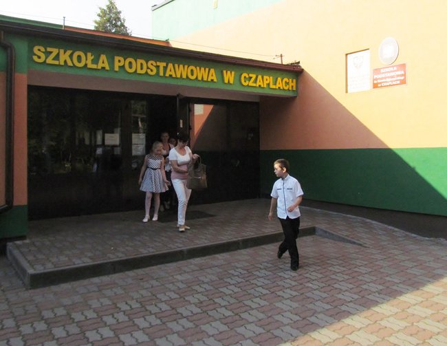 Inauguracja roku szkolnego w Czaplach. Kalendarz 2015/2016.