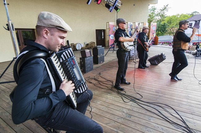 Kapele podwórkowe grały w amfiteatrze