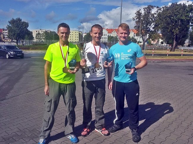 III miejsce świeckich policjantów w półmaratonie