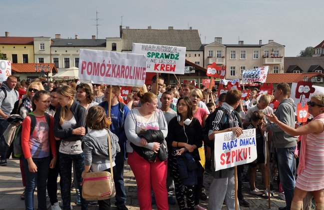 Wielkie zamieszanie dla chorej Karoliny