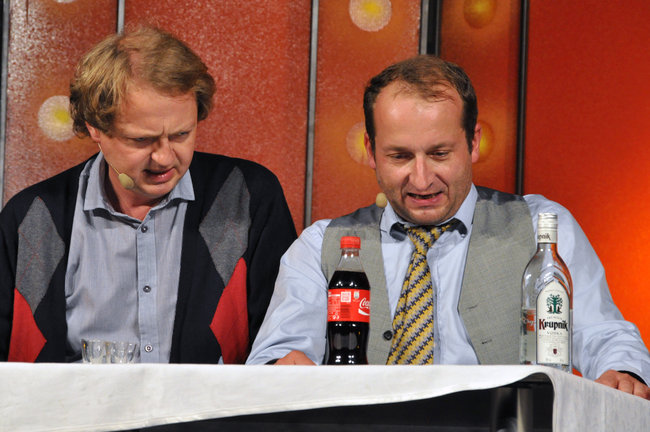 Pełna hala bawiła się na kabarecie