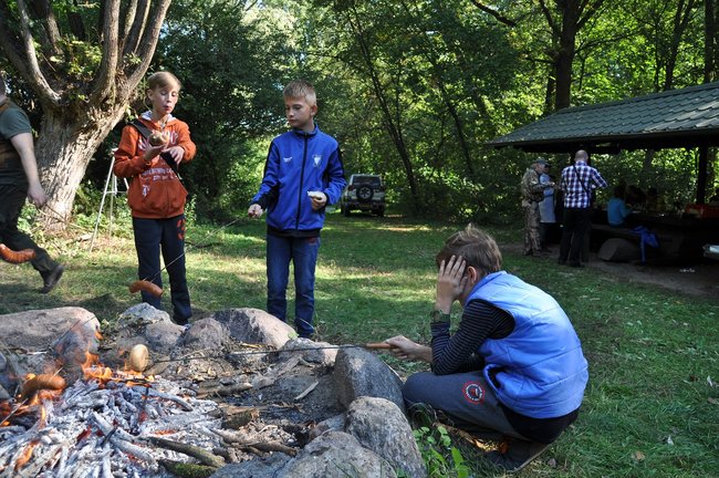 Dzieci wypuszczały bażanty
