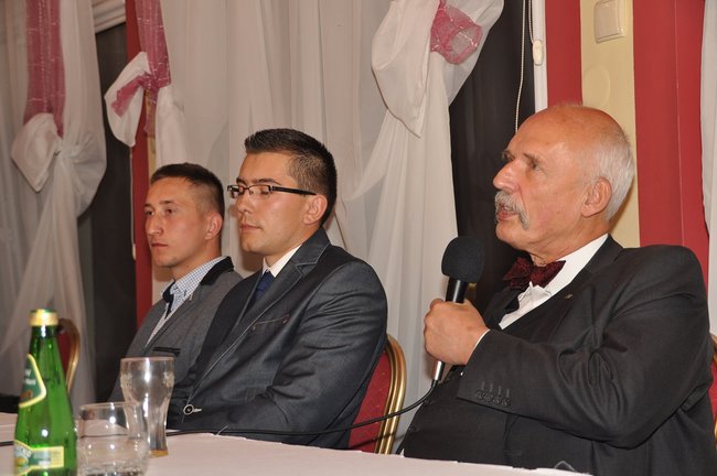 Janusz Korwin-Mikke: Jesteśmy niewolnikami