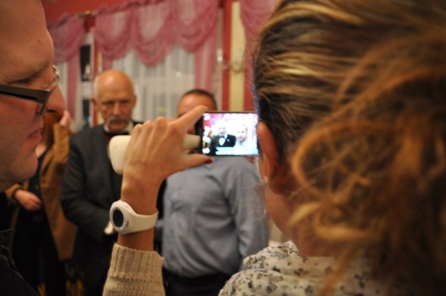 Janusz Korwin-Mikke: Jesteśmy niewolnikami