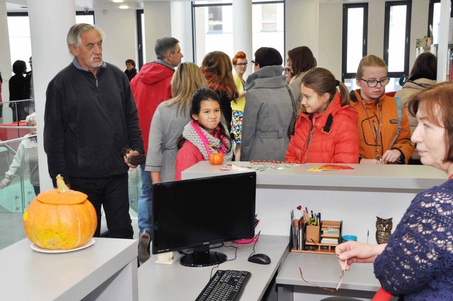 A czy będzie kawa w bibliotece?