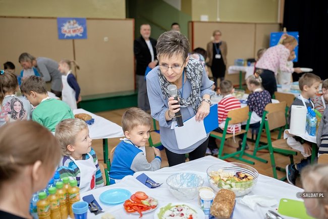 Uczniowie świeckiej Siódemki bili Śniadaniowy Rekord Guinnessa