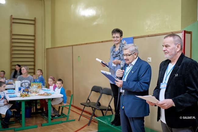 Uczniowie świeckiej Siódemki bili Śniadaniowy Rekord Guinnessa