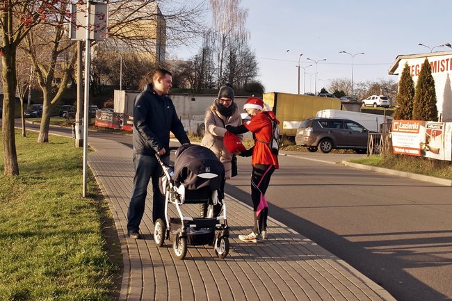 Mikołaje w biegu