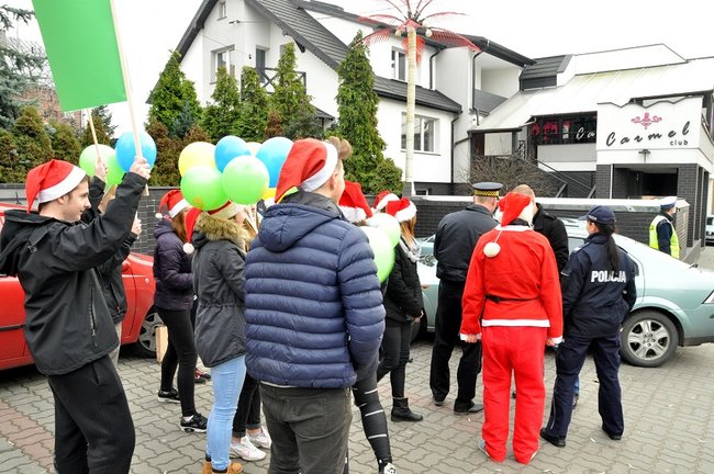 Wiedzieliście, że Mikołaj pracuje dla policji?