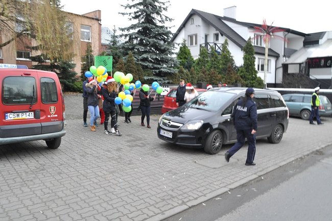 Wiedzieliście, że Mikołaj pracuje dla policji?