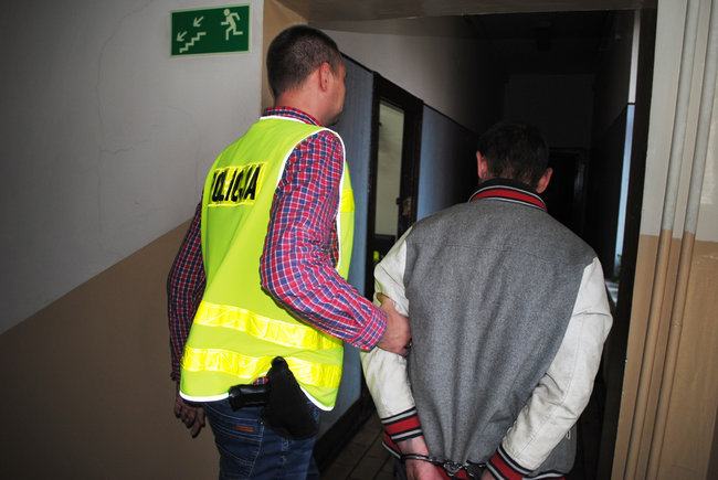 Pobili i okradli starszego mężczyznę