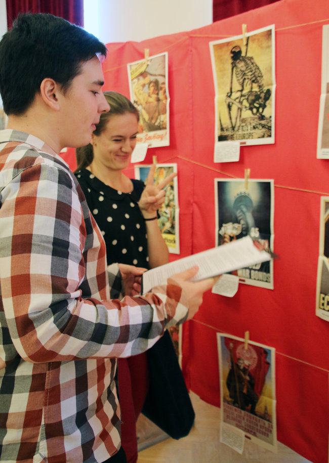 Wystawa plakatów wojennych