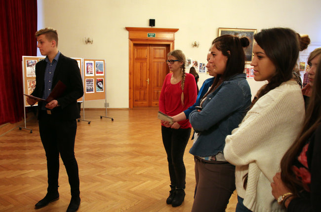 Wystawa plakatów wojennych