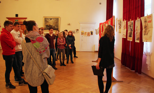 Wystawa plakatów wojennych