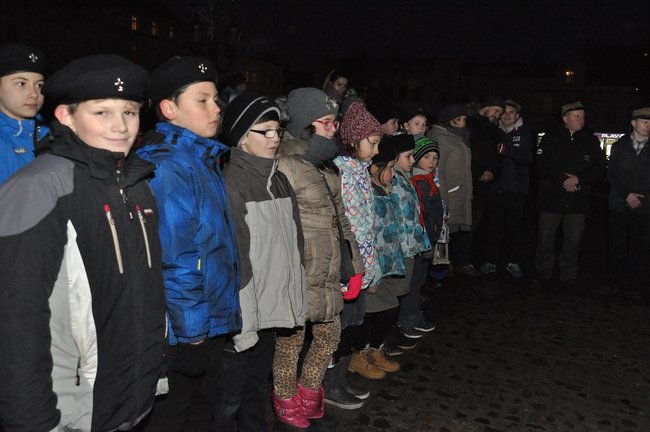 Przynieśli światło pokoju