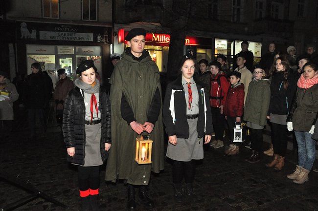 Przynieśli światło pokoju