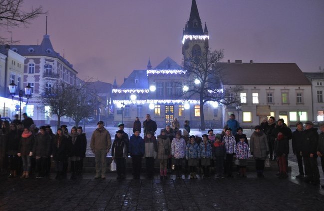 Przynieśli światło pokoju