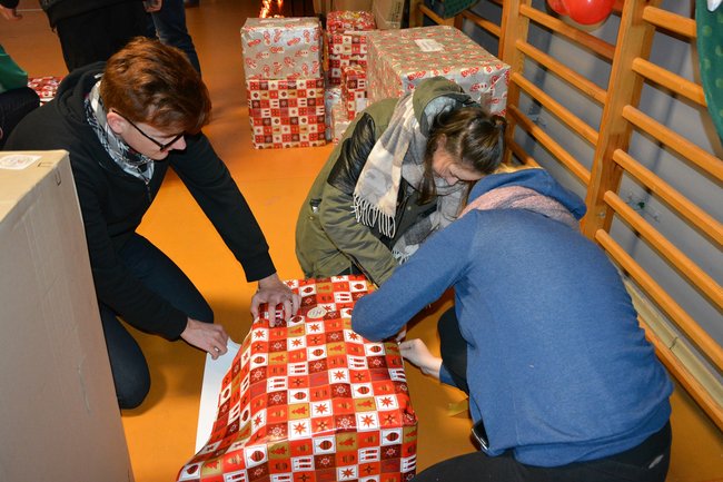 Paczki trafiły już do rodzin