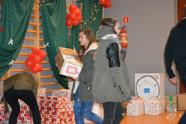 Paczki trafiły już do rodzin