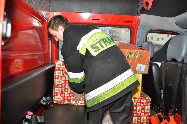 Paczki trafiły już do rodzin