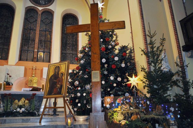 Krzyż podarowany przez Jana Pawła II przyjechał do Świecia