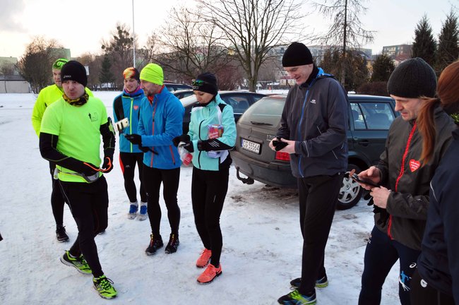 Przez 24-godzinny biegają dla WOŚP