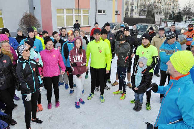 Przez 24-godzinny biegają dla WOŚP